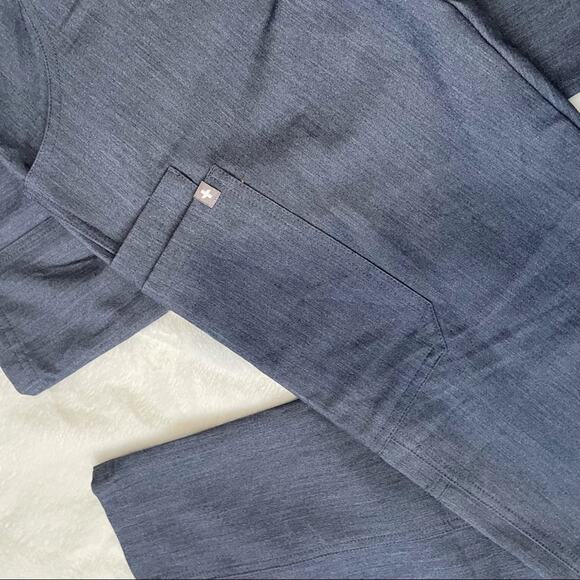 FIGS technical collection blue straight leg scrubs pants size small medical new - Picture 4 of 9